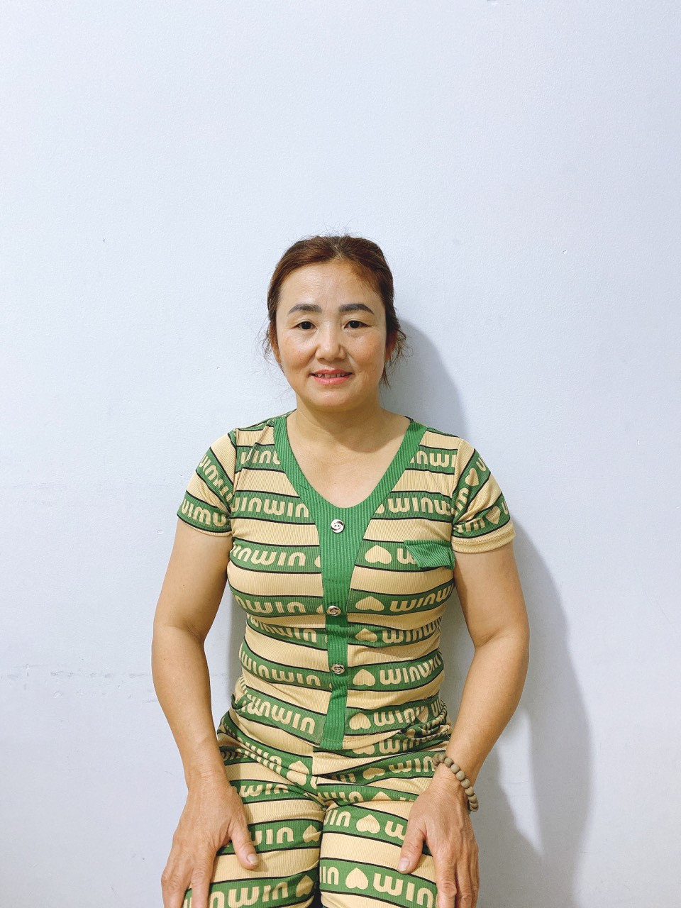 Chị Hoa Hồng 46 tuổi quê Đăk Lăk nhận giúp việc nhà, phụ chăm bé