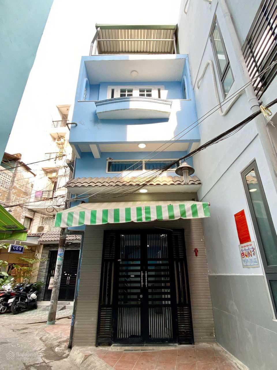 Nhà em ở Q10 cần tìm cô về giúp việc cho gia đình em. Lương em gửi cô là 11 triệu