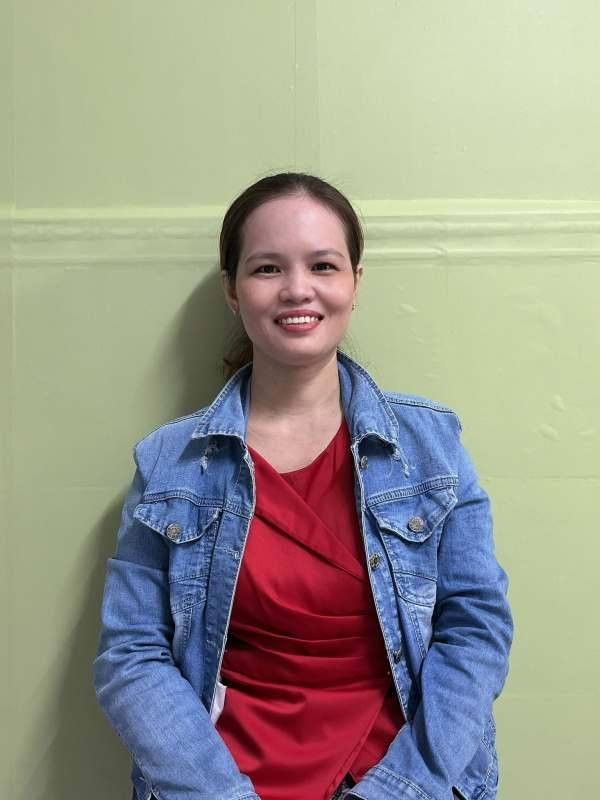 TRÂN NGỌC CẨM SINH NĂM 1985 VĨNH LONG, CHỊ CHUYÊN CHĂM BÉ PHỤ VIỆC