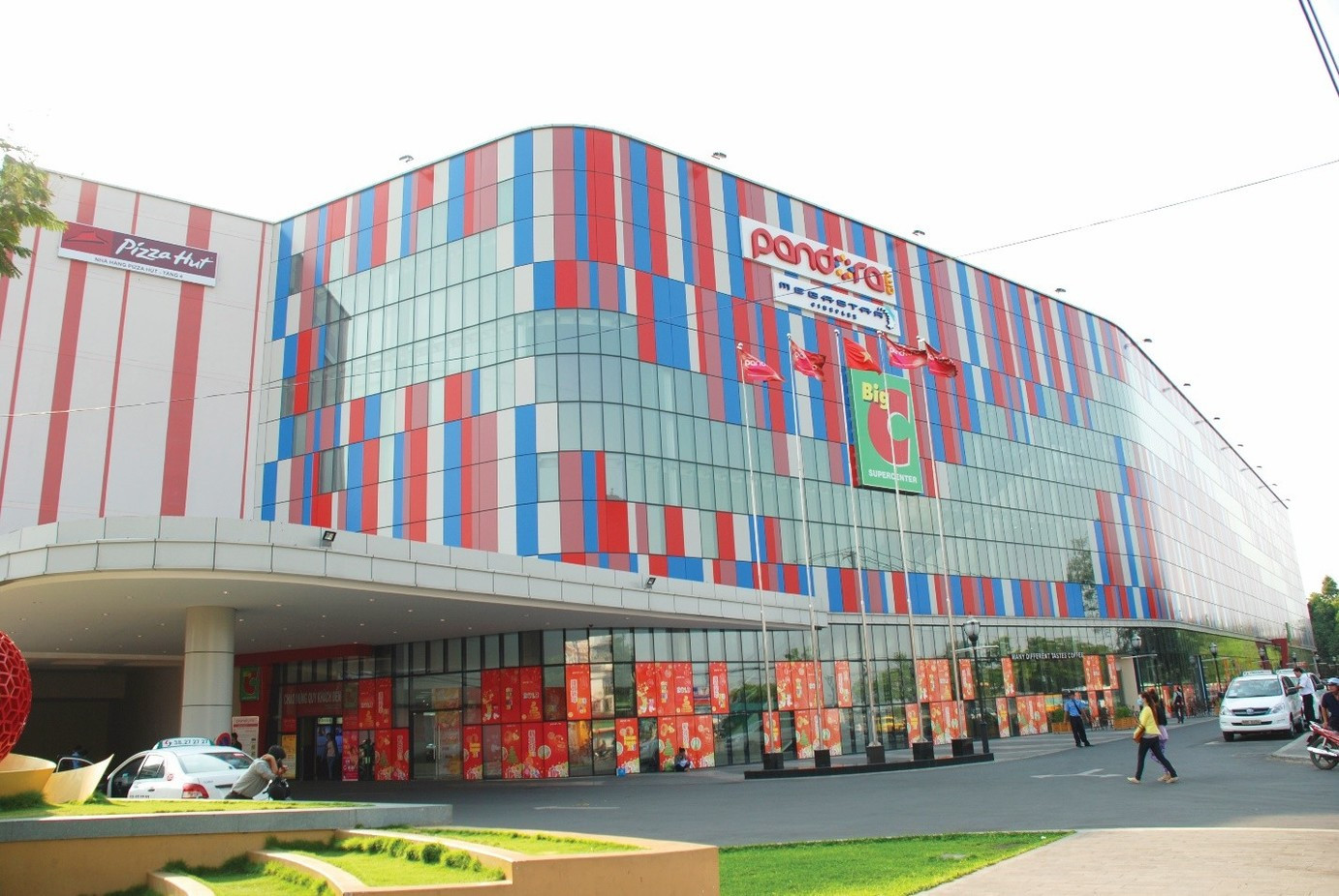 Trả lương 11 triệu cho cô giúp việc nhà , nhà ở gần siêu thị Pandora quận tân phú.