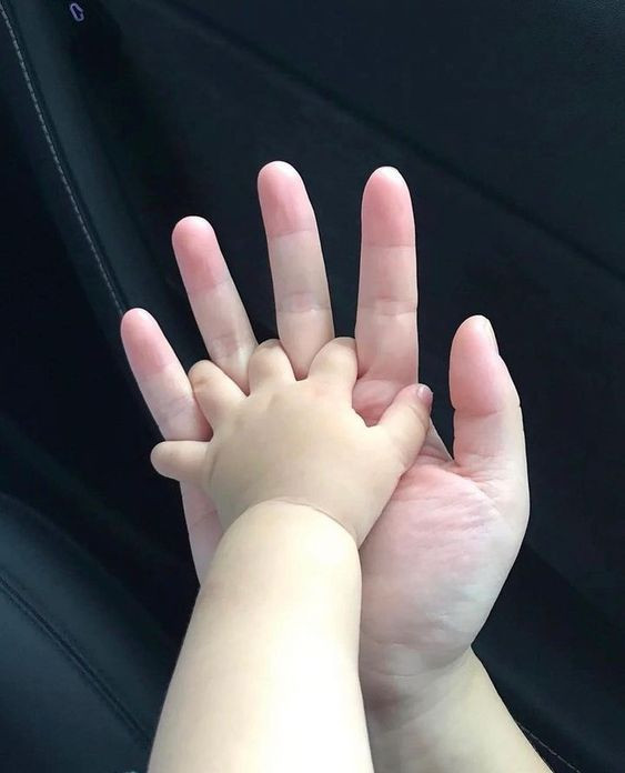 Em cần tìm gấp 1 chị chăm em bé 6 tháng ở Chung cư Phú Nhuận