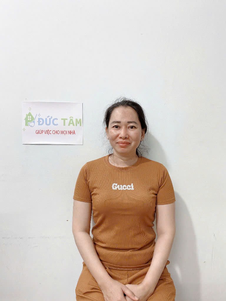 Em tìm việc giúp chị Fhi: Giúp việc nhà tận tâm