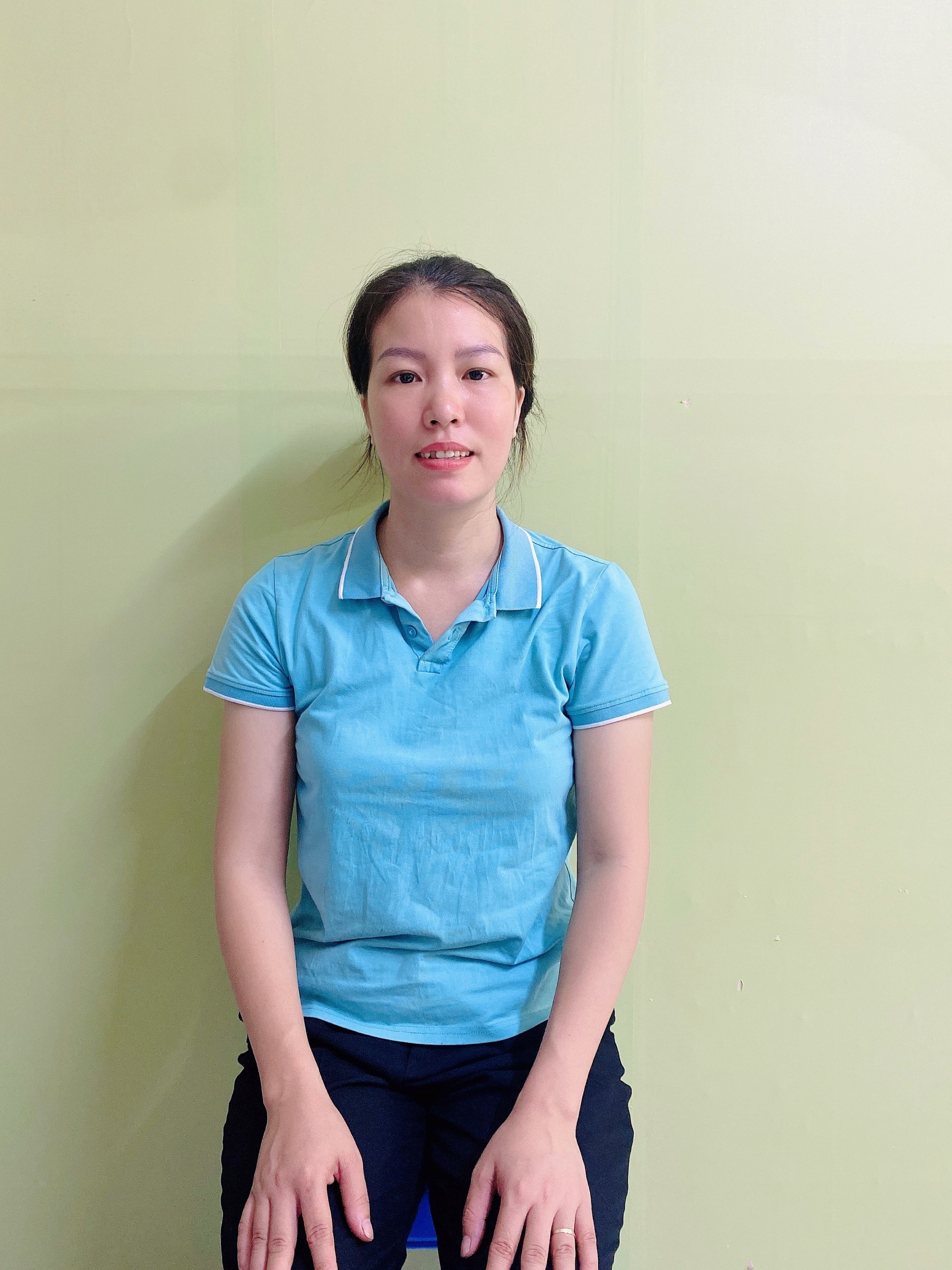 Em Tìm Việc Làm Ở Lại Dùm Cho Chị Lộc - Sn 1992 - Người Miền Trung