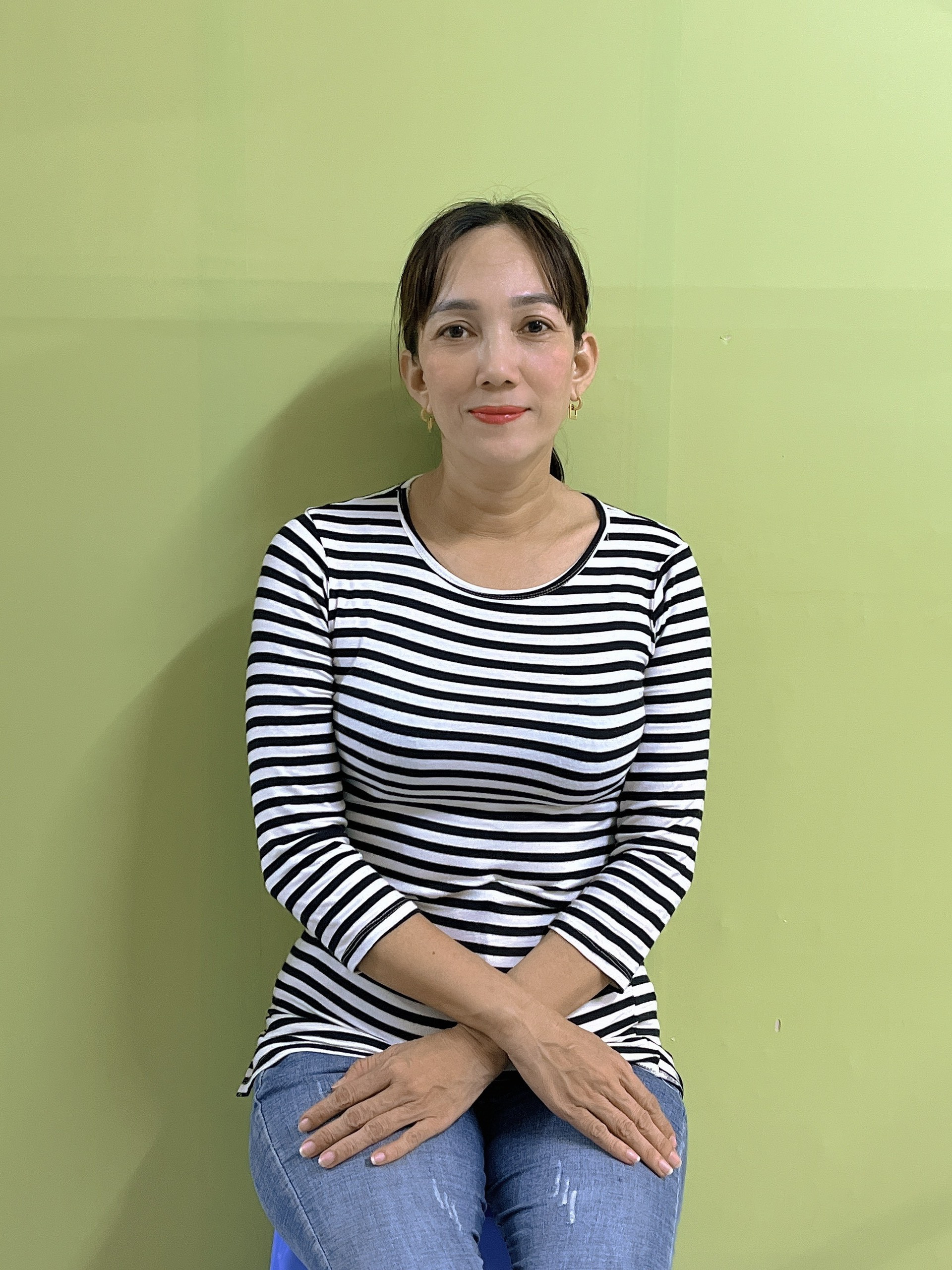 Chị Nguyễn Thị Bích Dung, sinh năm 1980, quê Tiền Giang - chuyên giúp việc nhà, bảo mẫu