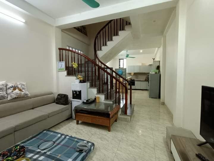 Nhà Em Ở Nguyễn Văn Luông Quận 2, Cần Chị Giúp Việc Nhà Nấu Ăn, Lương 11 triệu, bao ăn ở.