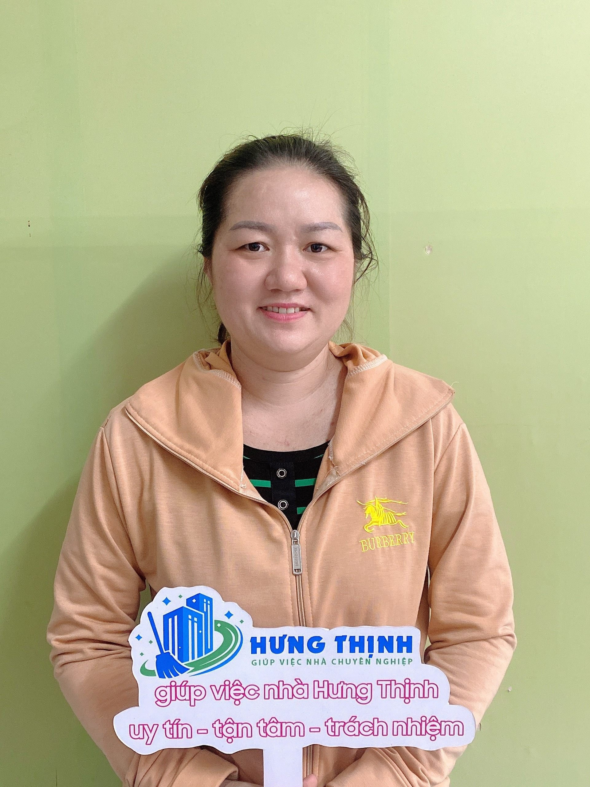 Em đang tìm việc cho chị Phượng cần việc đi làm ngay ạ