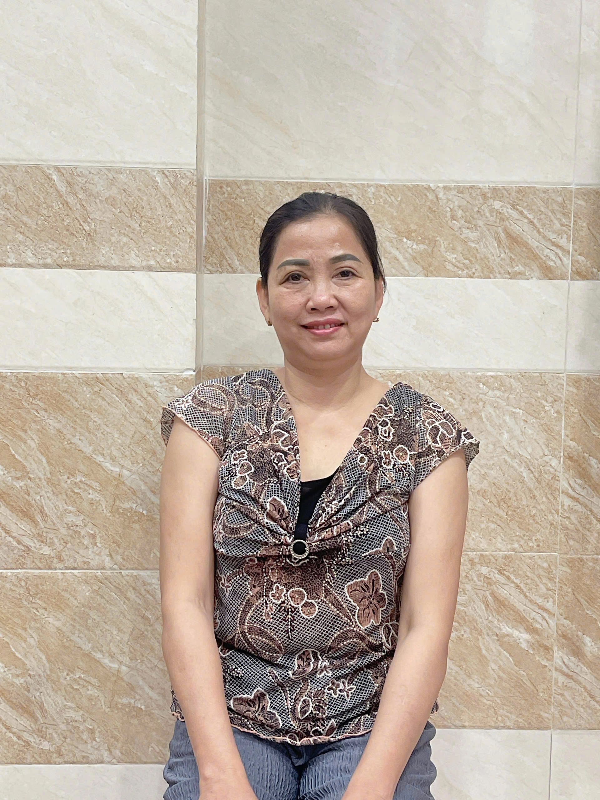 Cô: Nguyễn Thị Tứ sinh năm: 1972 quê quán: Gia Lai Cần tìm việc.