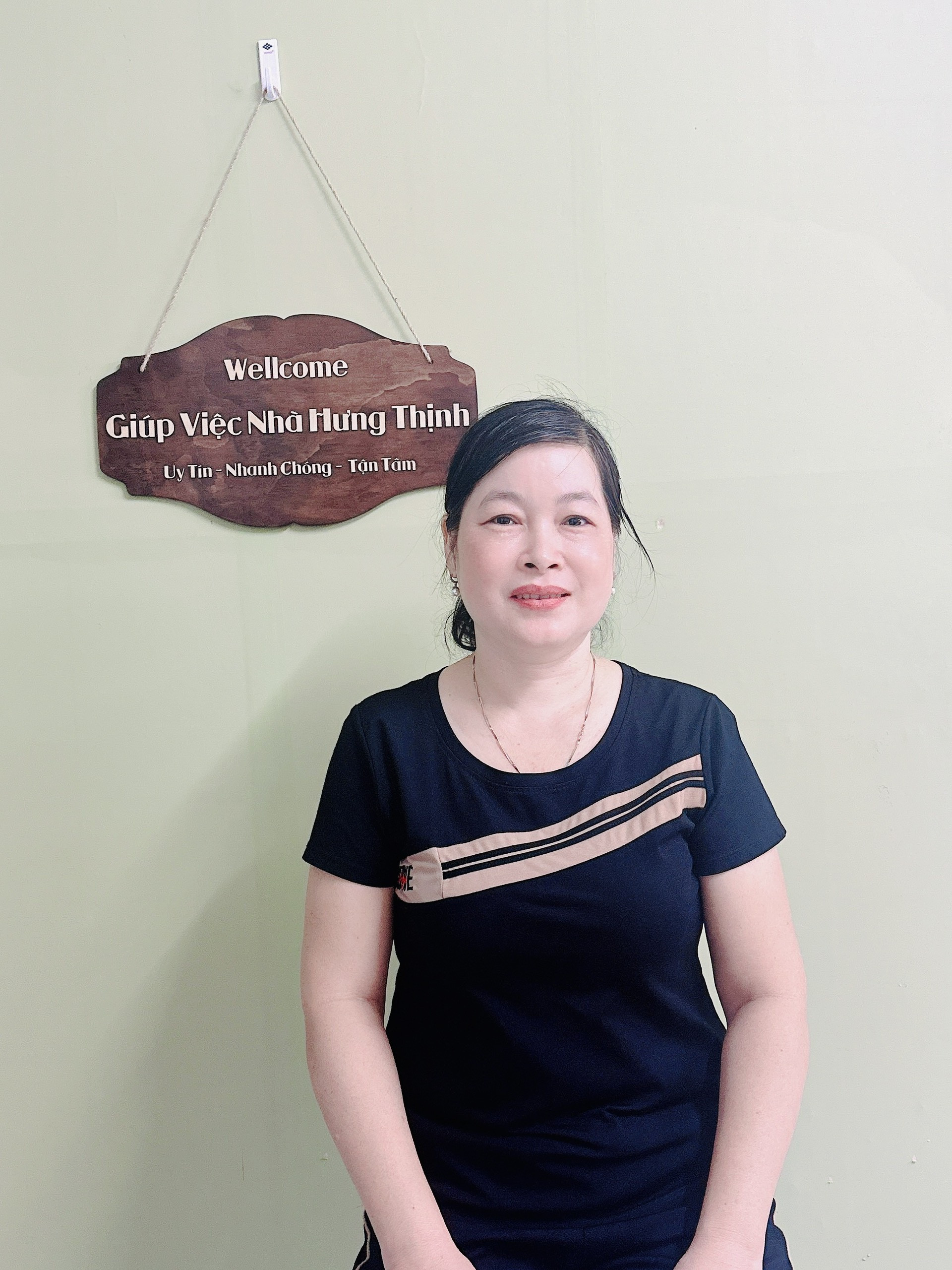 Em Tìm Việc Làm Dùm Cho Nguyễn Thị Hường - Sn 1976 - Quê An Giang