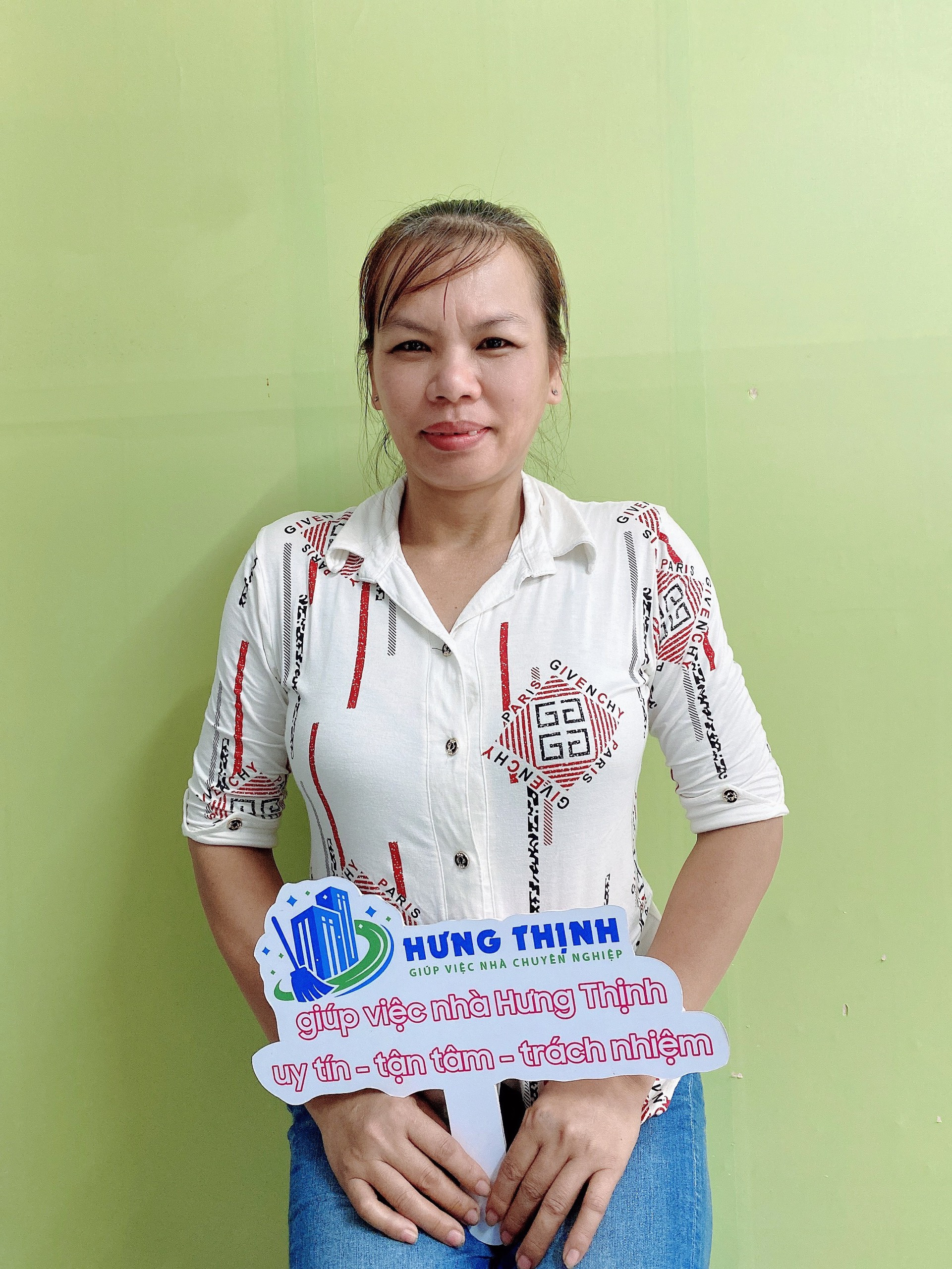 Chị Yến nhanh nhẹn đang tìm việc bao ăn ở lại ai