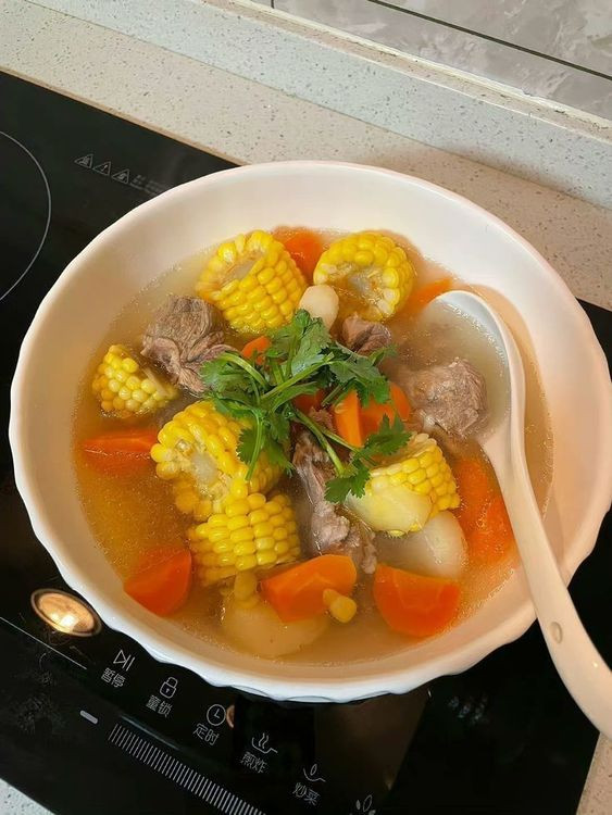 Con cần gấp cô giúp việc hiền lành, thật thà và làm ở lại được về chủ yếu trông coi nhà cửa