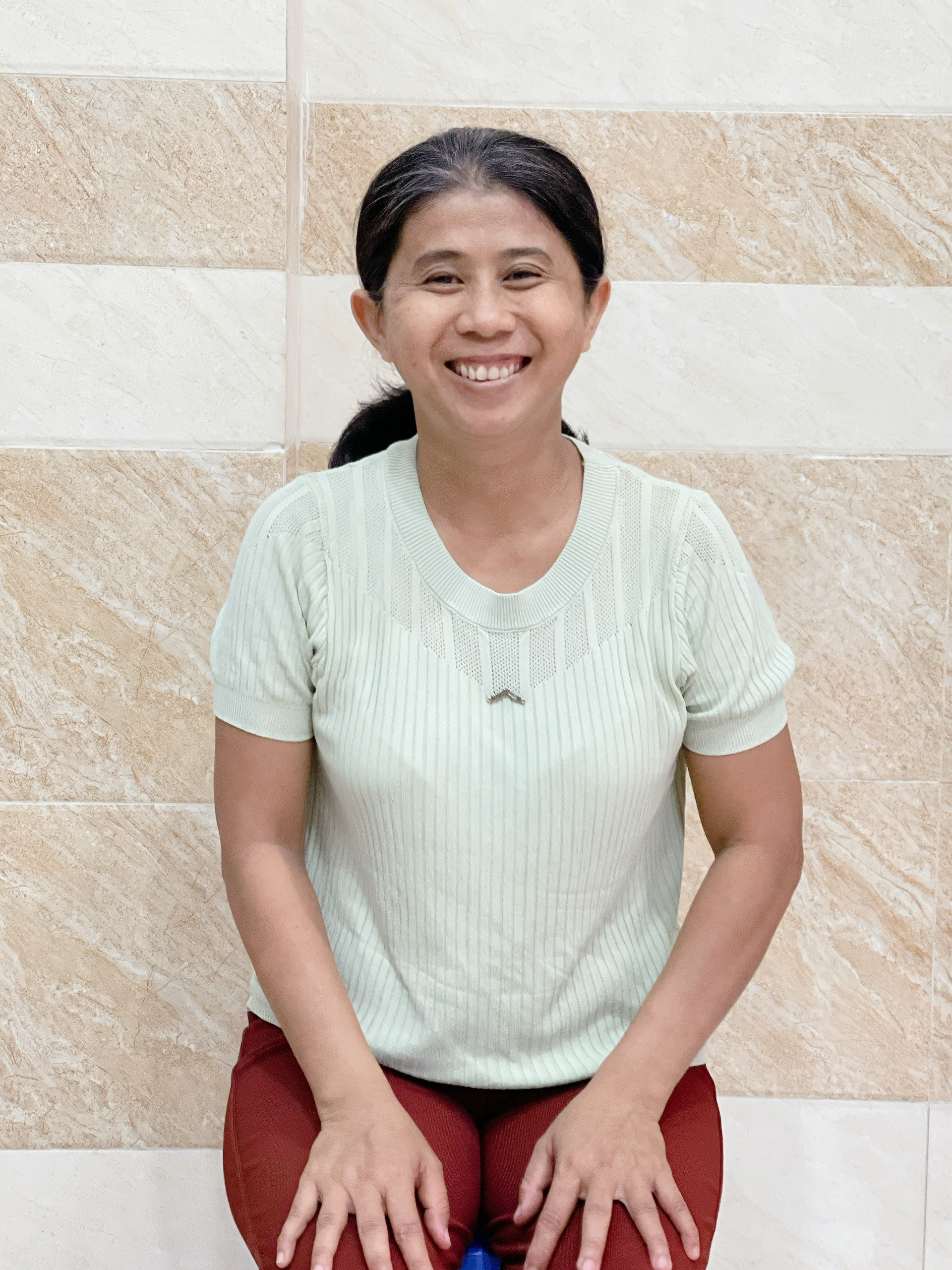 Em tìm việc cho chị Nhàn chăm bé