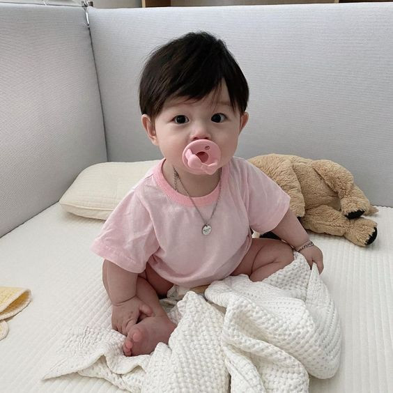 Trong ngày mai em cần tìm gấp 1 chuyên chăm bé tại quận 9 BAO ĂN Ở LẠI