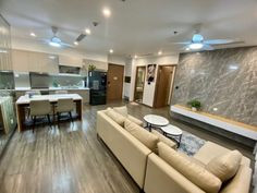 GIA ĐÌNH EM CẦN 1 CÔ GIÚP VIỆC NHÀ Ở Q7 Ạ