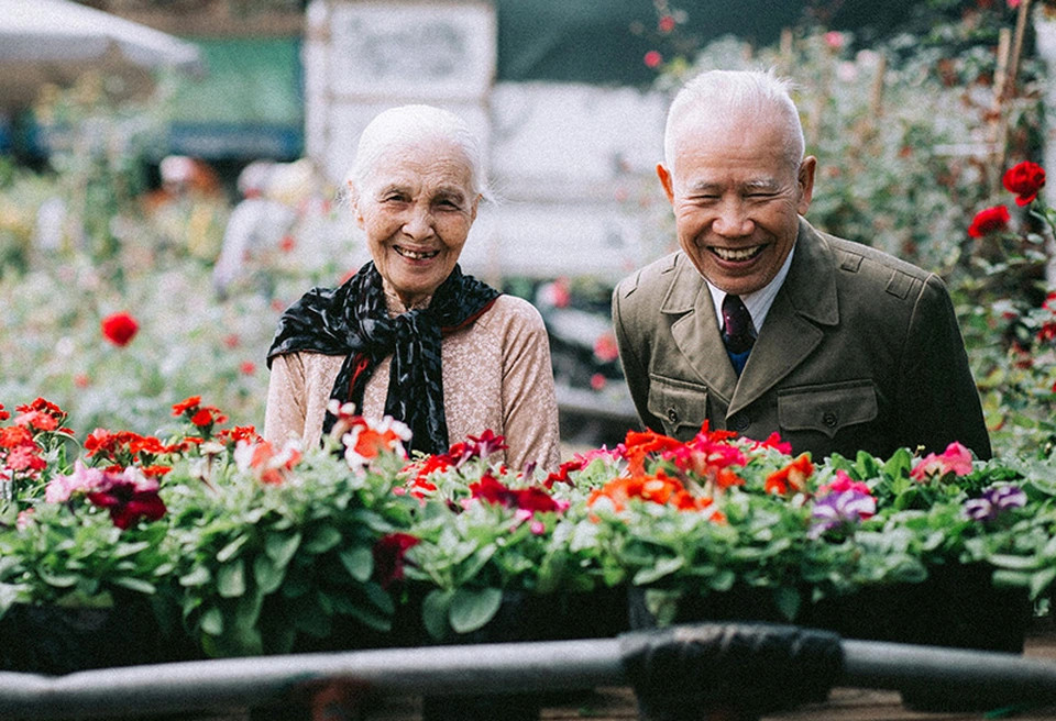 TÌM NGƯỜI CHĂM ÔNG BÀ Ở LẠI