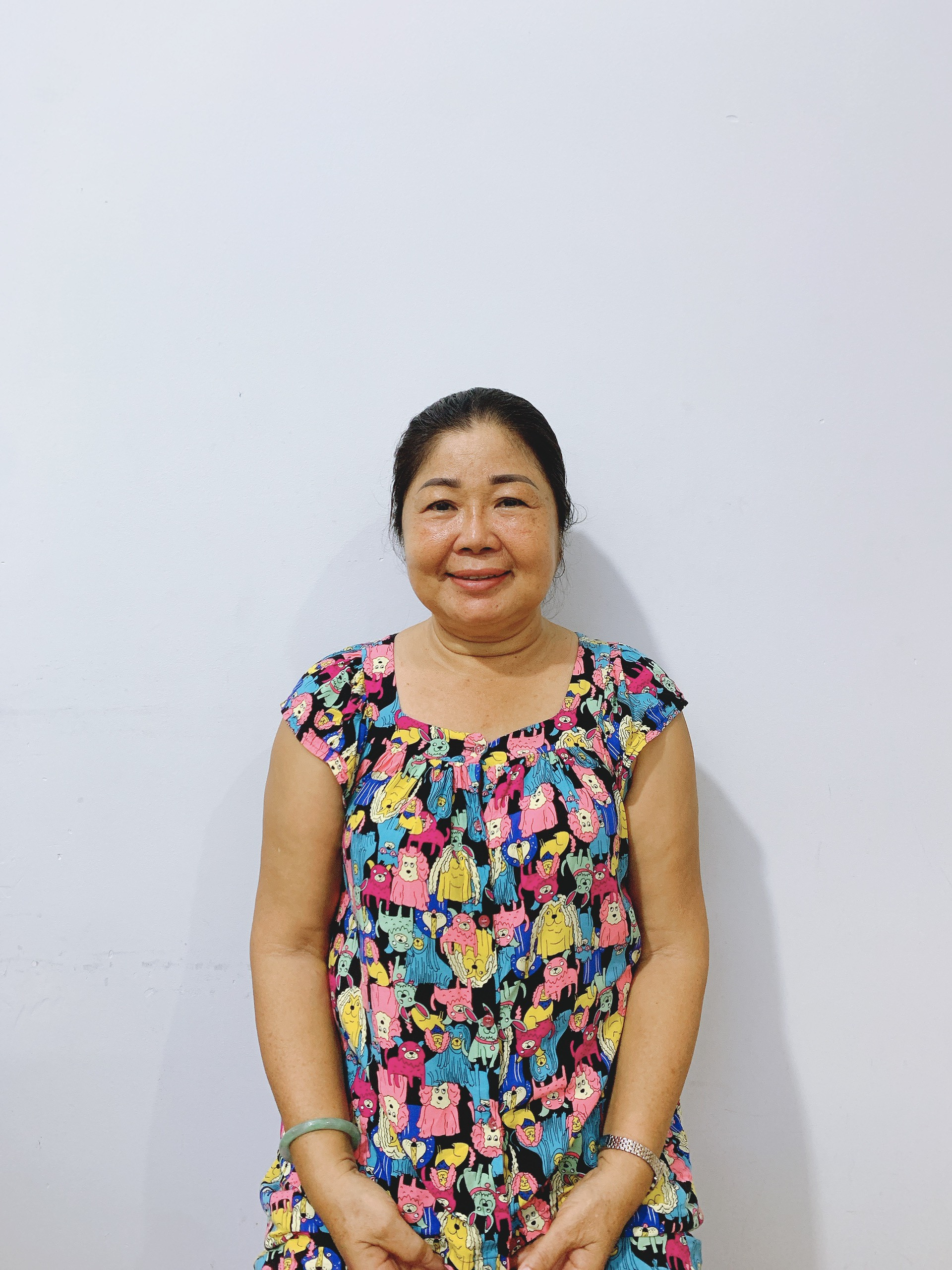 Cô Hường CHUYÊN CHĂM ÔNG BÀ QUÝ MẾN NGƯỜI LỚN TUỔI CHĂM LO TẬN TÂM