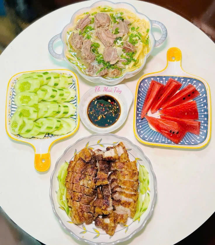 Nhà 1 trệt 1 lầu 57m2 đường Lý Thái Tổ Quận 10 cần gấp 1 chị giúp việc nhà LƯƠNG THÁNG 12 TRIỆU