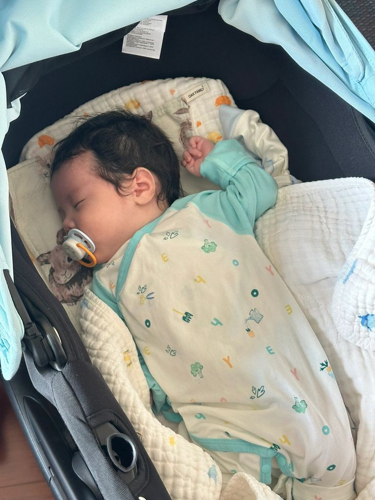 Em đăng lại tin tuyển cô chăm em bé vừa tròn 5 tháng tuổi cho nhà chị gái em ở Sài Gòn