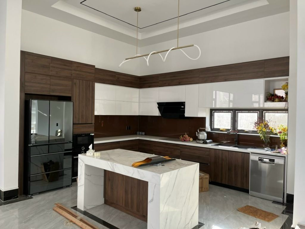 Vợ chồng em bận rộn nên cần tìm chị về giúp việc nhà- nấu ăn Lương 10tr Thủ Đức