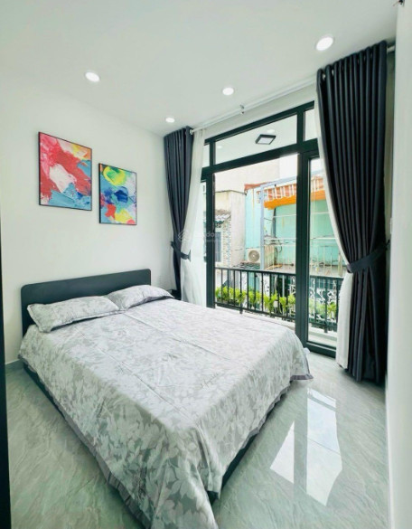 Nhà em ở đường Điện Biên Phủ- Bình Thạnh cần chị giúp việc nhà ( ăn ở lại ) Lương 10tr