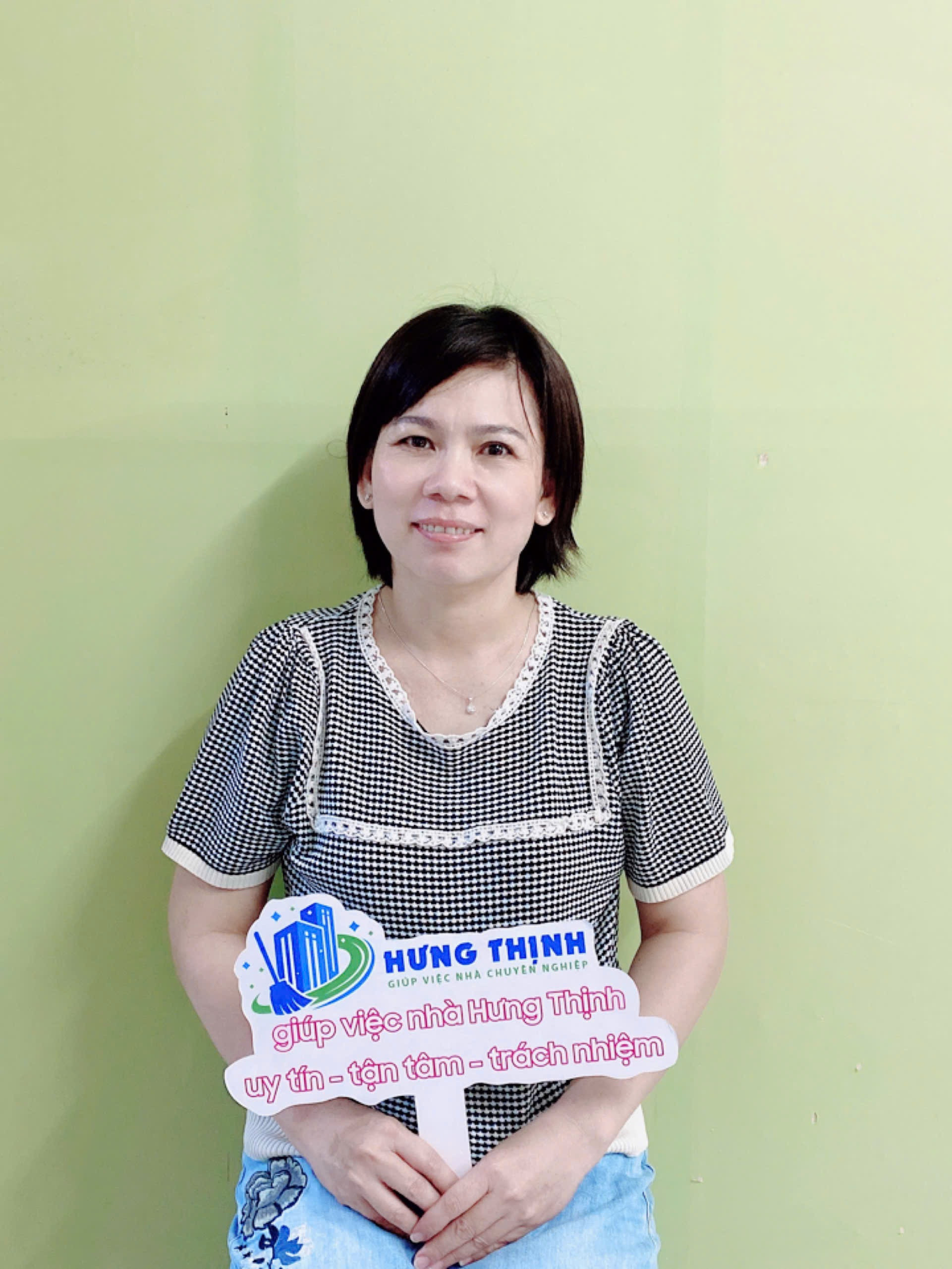 Nguyễn Thị Lên - 1983 - Khánh Hòa - chuyên chăm ông bà- chăm bệnh  - có bằng Điều dưỡng