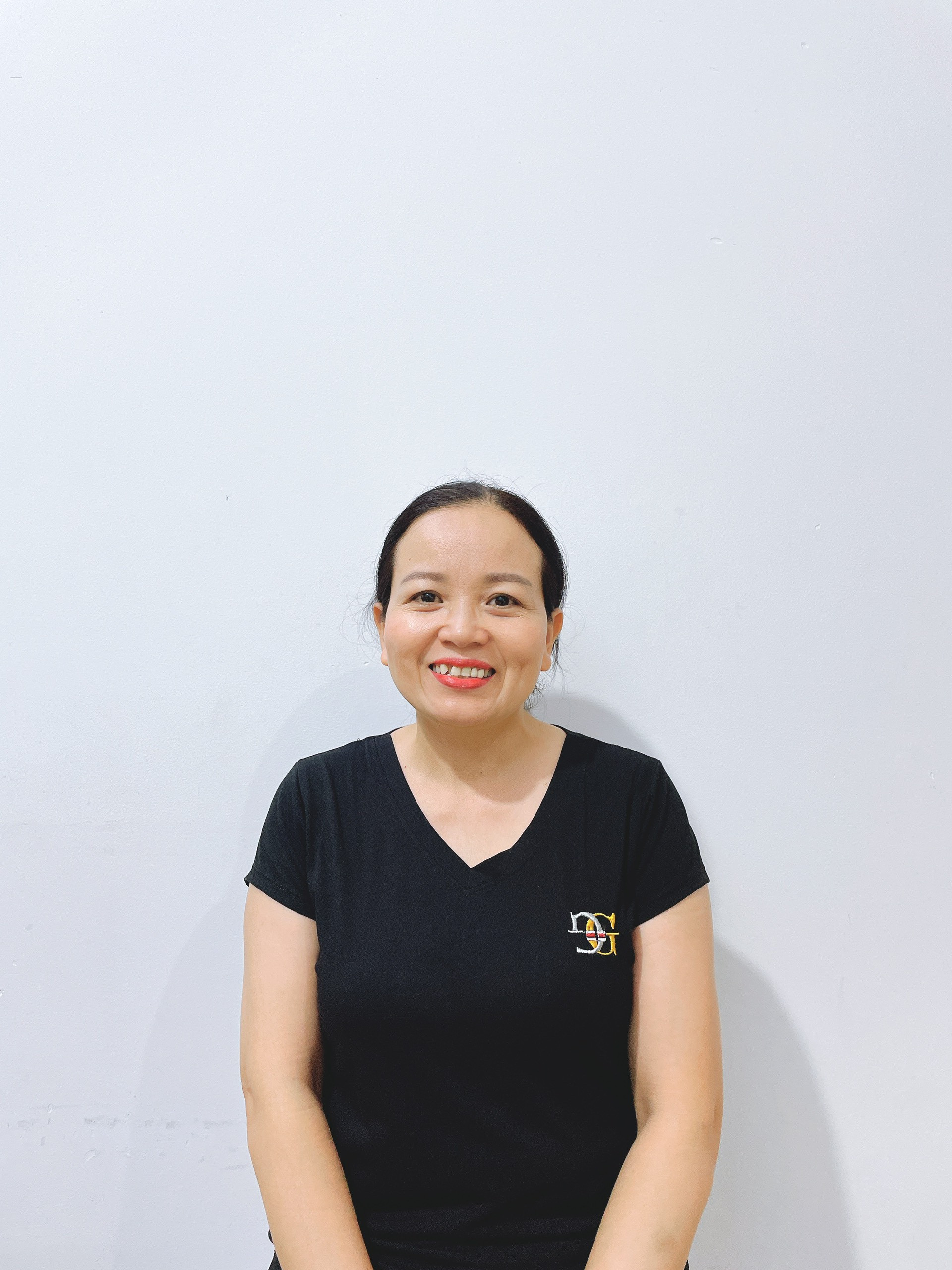 Em tìm việc gấp cho chị Phi Vân, sinh năm 1981, quê Bình Định