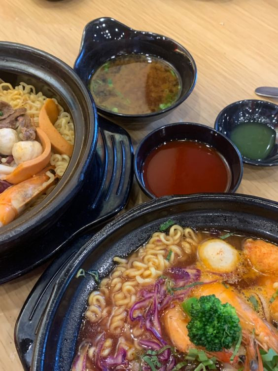 Em cần gấp một cô giúp việc và nấu ăn cho gia đình