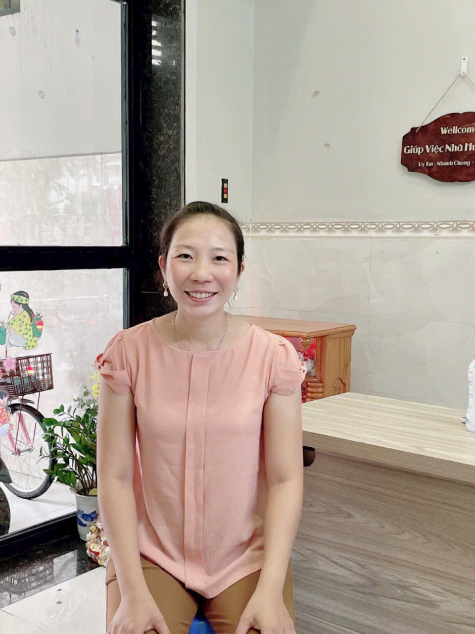 Chị Huỳnh Hồng Chi, sinh năm 1989, quê Bến Tre _ CHĂM BÉ, GIÚP VIỆC NHÀ