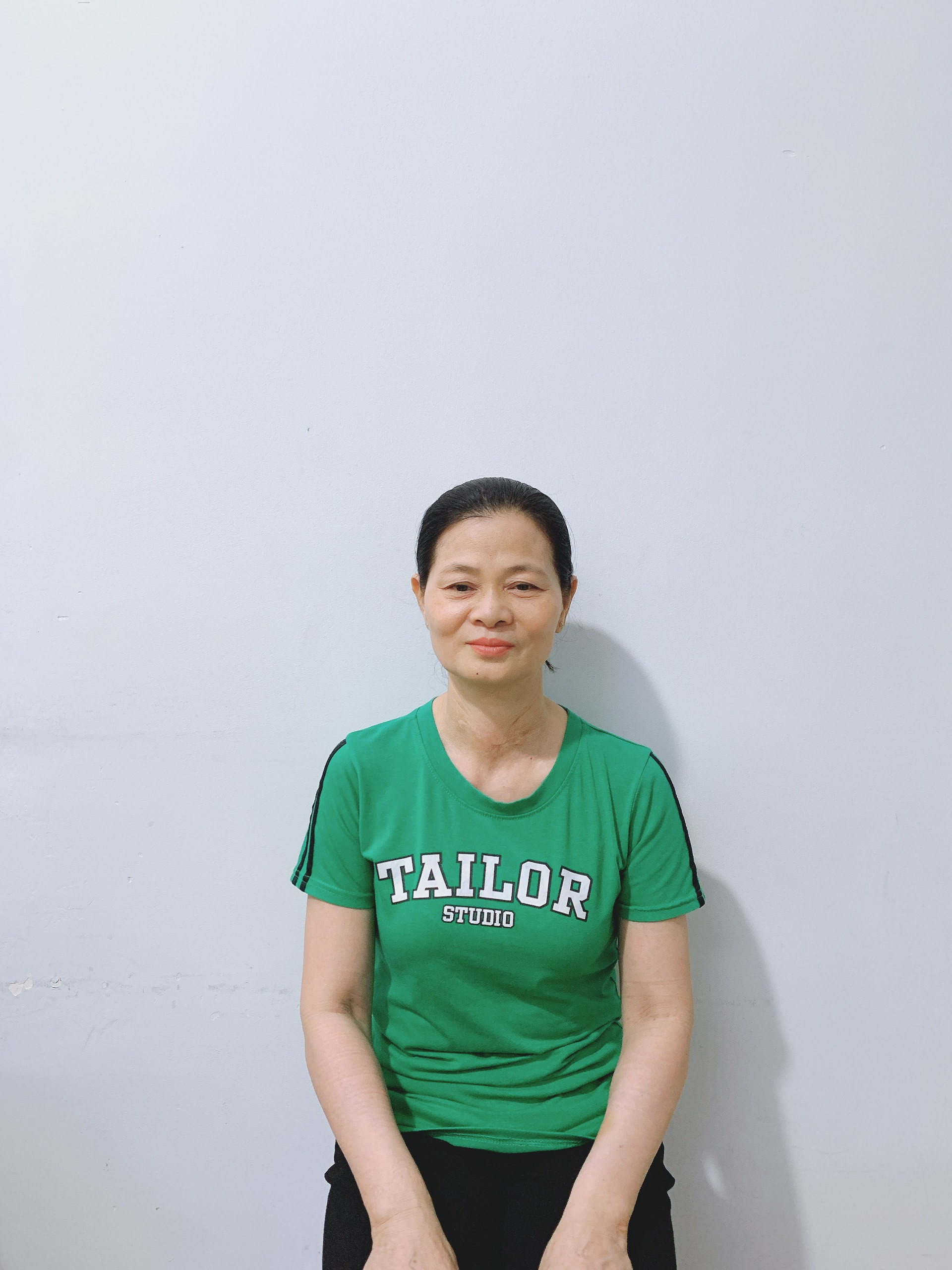 Chị Quyên hiền lành yêu thương ông bà tìm việc làm