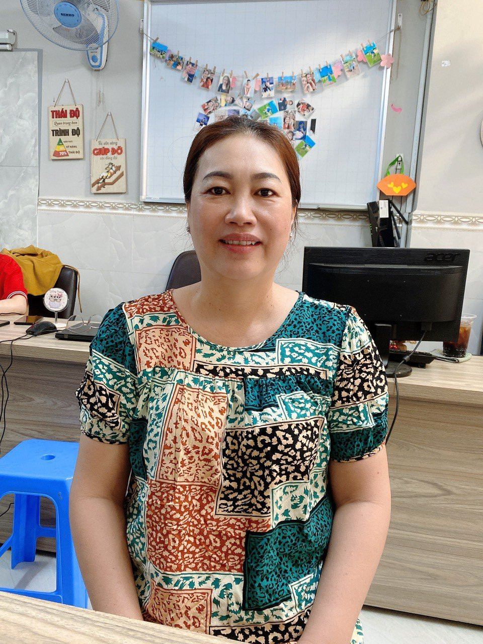 Chị Hồng đang tìm việc bao ăn ở lại ạ