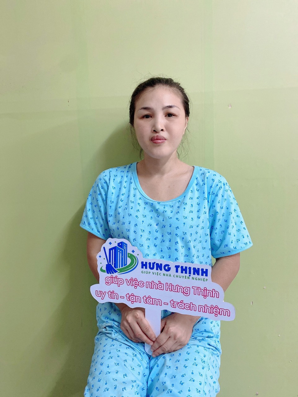 Chị Quyên đang tìm việc bao ăn ở lại và lâu dài ạ