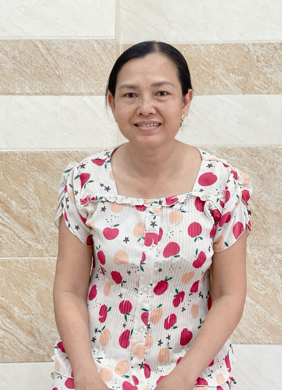 Chị LOAN sinh năm 1972 người Đồng Nai nhận việc đi làm ngay