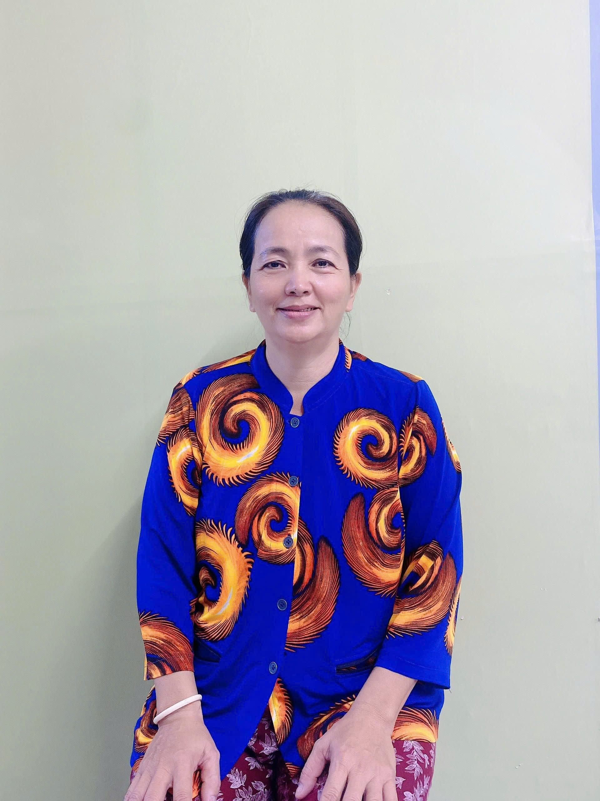 Cô Hương - quê Vĩnh Long - Cần Tìm Việc Làm Ở Lại - Tết Không Về