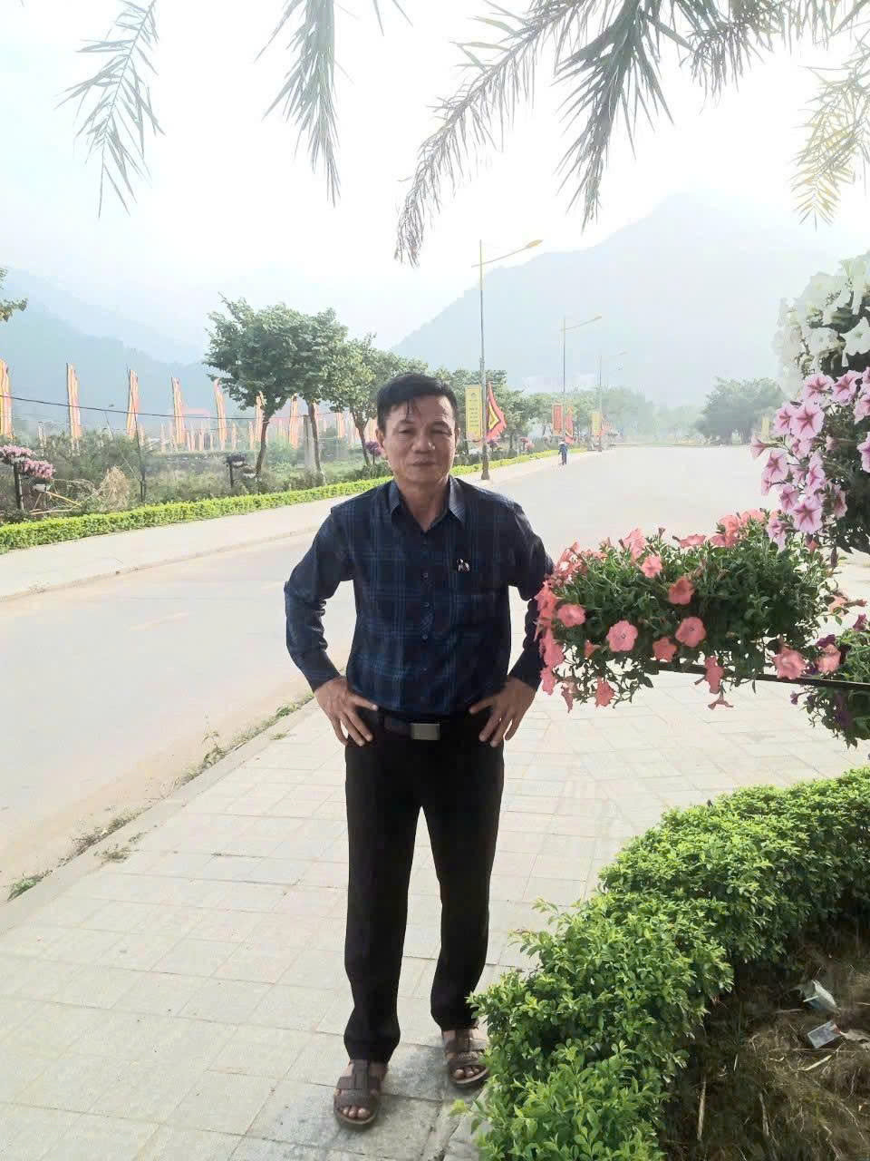 Anh      PHẠM VĂN THẮNG     Sinh năm: 1966     Quê: Hưng Yên   quê gốc Long An