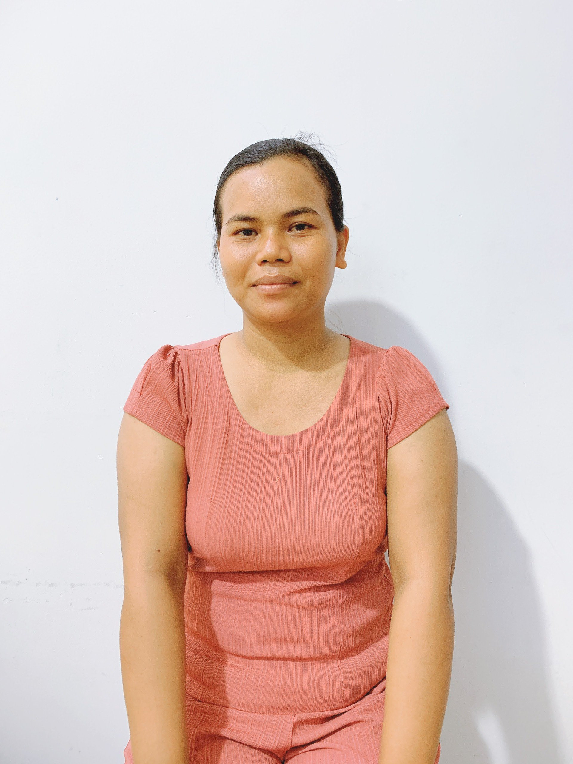 Chị Diễm miền trung siêng năng chịu khó giỏi việc nhà, thích trẻ con