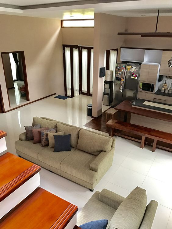 Tuyển chị giúp việc làm ở gần Chợ Tân Định, Sài Gòn.