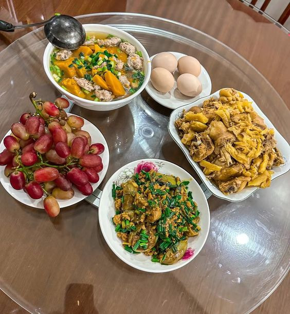 Em Cần Tìm Gấp 1 chị chuyên giúp việc nhà làm việc tại chung cư quận 7 , BAO ĂN Ở LẠI