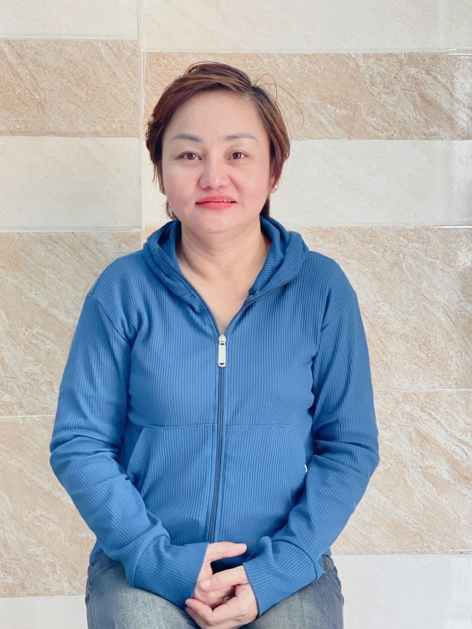 C LOAN SÀI GÒN ,NẤU ĂN NGON NHANH NHẸN SẠCH SẼ ,THÁO VÁT TRONG CÔNG VIỆC ,BIẾT SẮP XẾP THEO Ý CHỦ .