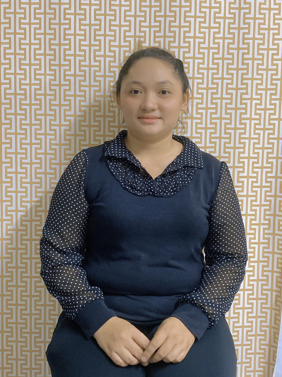 Em Sầm Thị Tới sn 1993 hộ khẩu Cần Thơ - GIÚP VIỆC NHÀ, PHỤ CHĂM BÉ