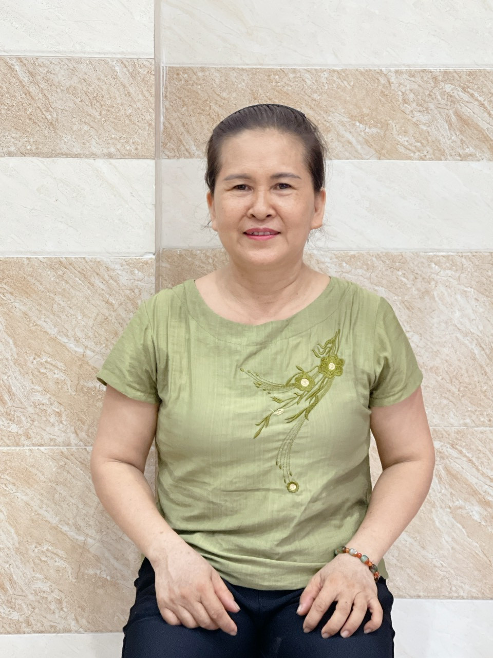 EM TÌM VIỆC CHO CÔ LUYỆN – GIÚP VIỆC NHÀ