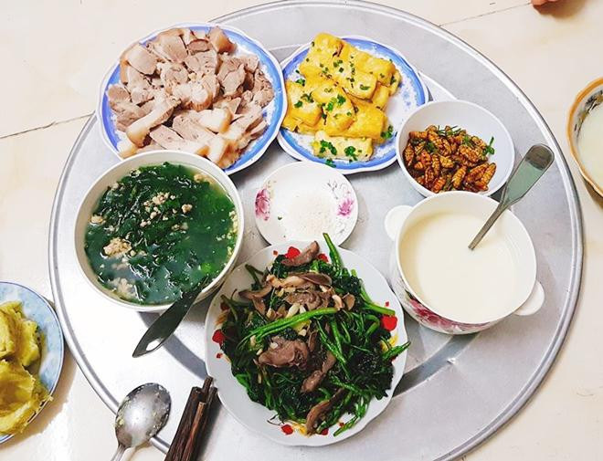 Cần tìm người nấu ăn cho 6 người , chỉ dọn dẹp khu vực nấu