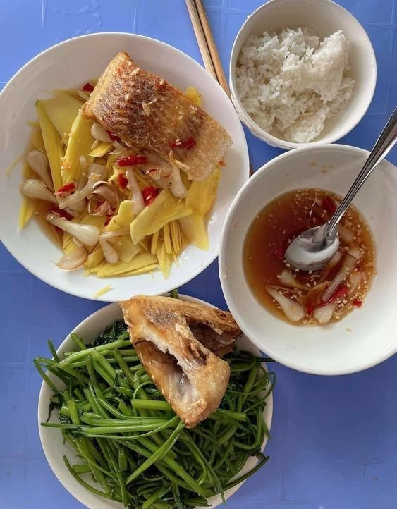 Nhà em mặt phố, 1 trệt 1 lầu ở đường Bình Lợi, quận Bình Thạnh-Sài Gòn cần tìm 1 chị giúp việc nhà