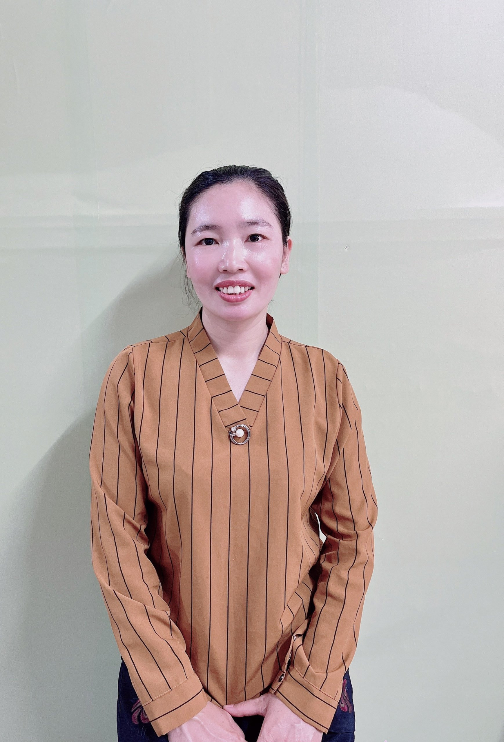 CHỊ LÊ - SN 1983 - NGƯỜI MIỀN TRUNG - TÌM VIỆC CHĂM EM BÉ VÀ GIÚP VIỆC GIA ĐÌNH - LÀM Ở LẠI