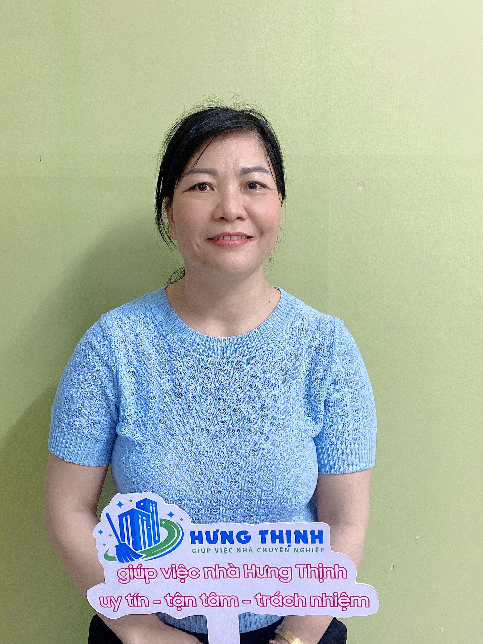 Chị Hai - Người Miền Trung. Chị 42 Tuổi, Chuyên Giúp Việc Gia Đình, Đã Có Kinh Nghiệm Gần 7 Năm